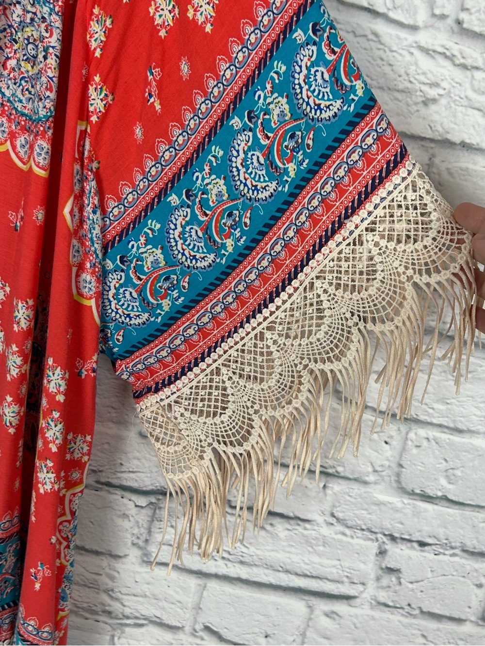 Umgee Boho Fringe Kimono Cover Up Coral Medallion Print S/M - Picture 3 of 7